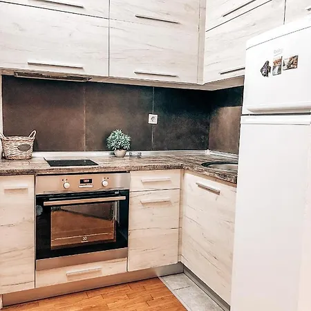 He-ra 6 With Free Netflix Apartament *