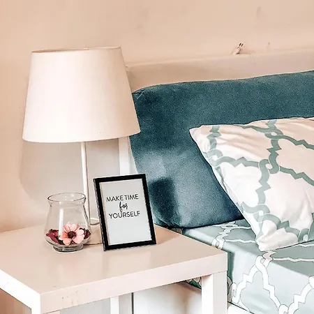 He-ra 6 With Free Netflix Apartament Skopje